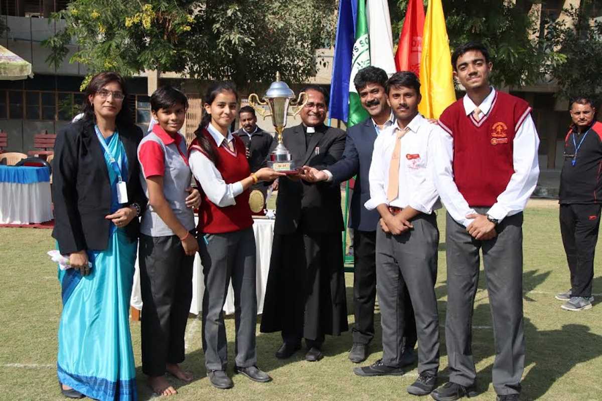 सेन्ट जोसेफ स्कूल में अंतर सदनीय खेल सप्ताह में रेड हाउस रहा प्रथम